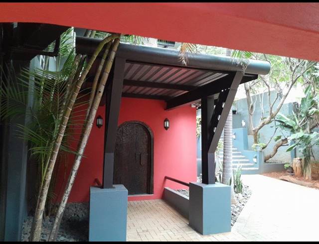 5 BEDROOM HOUSE FOR SALE IN PROTEA PARK